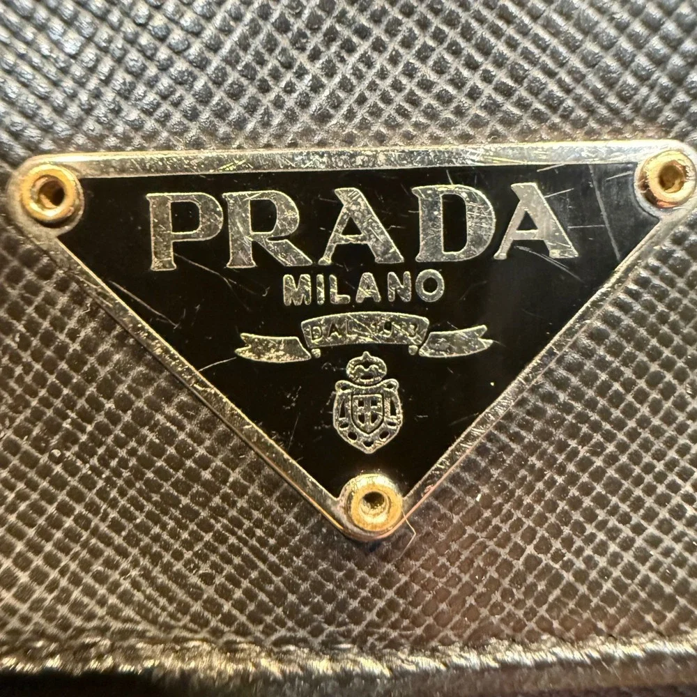 Prada Vintage Black Saffiano Leather Tri-Fold Wallet Triangle Logo Project Piece - Picture 15 of 16